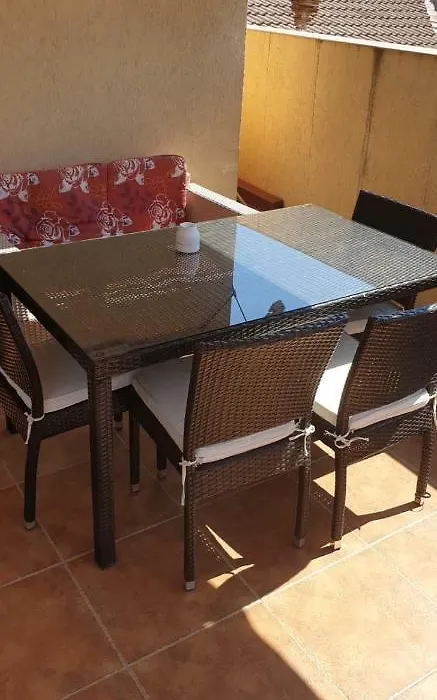 Vila Trandafir-1